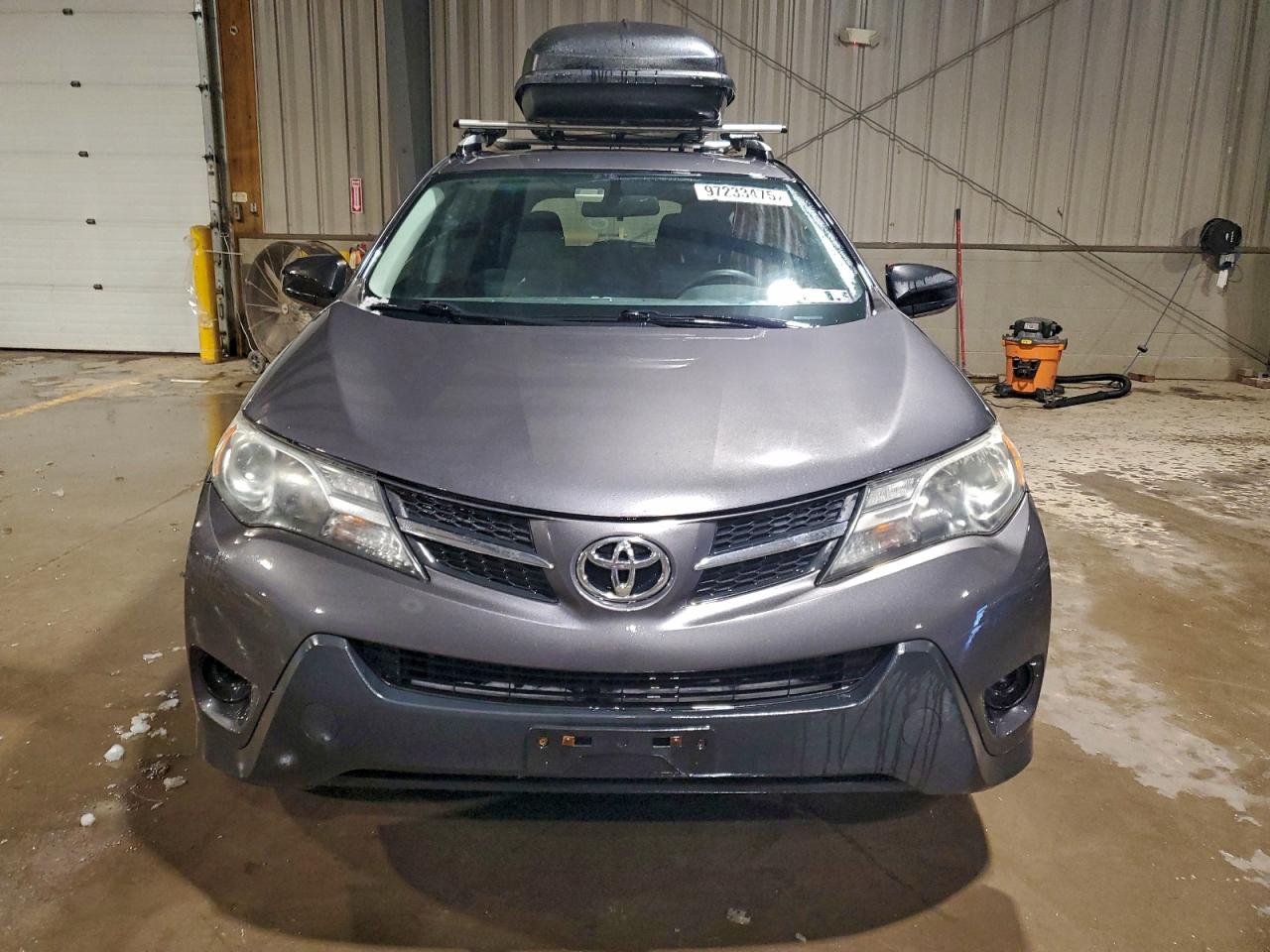 2015 TOYOTA RAV4 LE photo 5