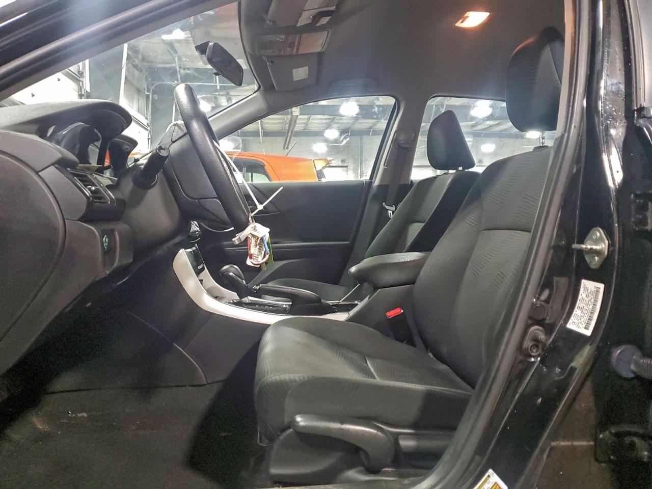 2016 HONDA ACCORD LX photo 7
