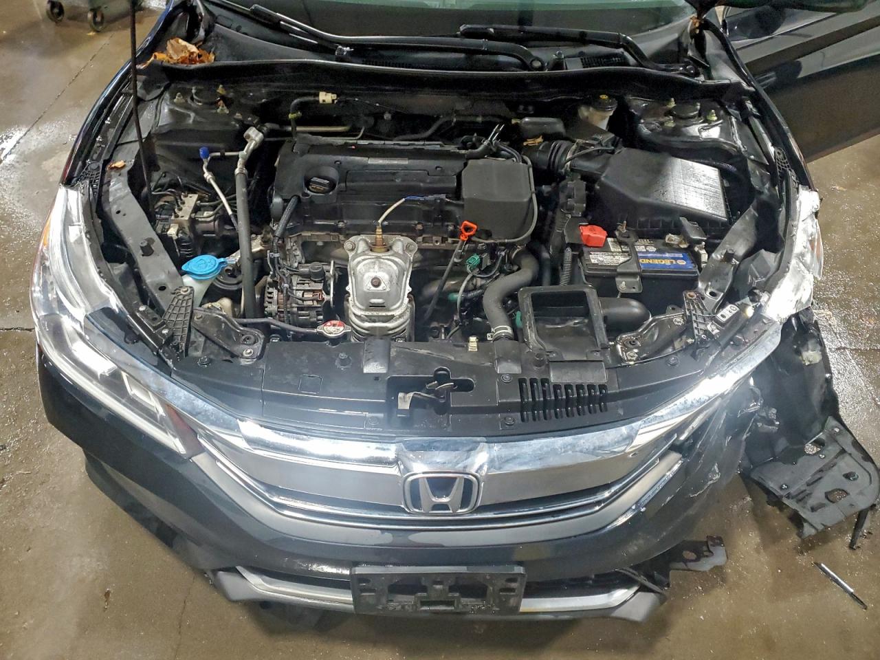 2016 HONDA ACCORD LX photo 11