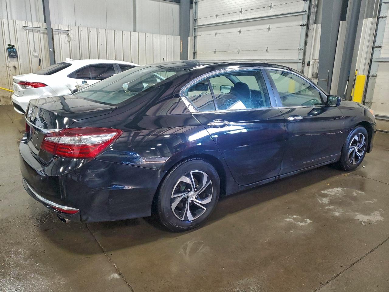 2016 HONDA ACCORD LX photo 3