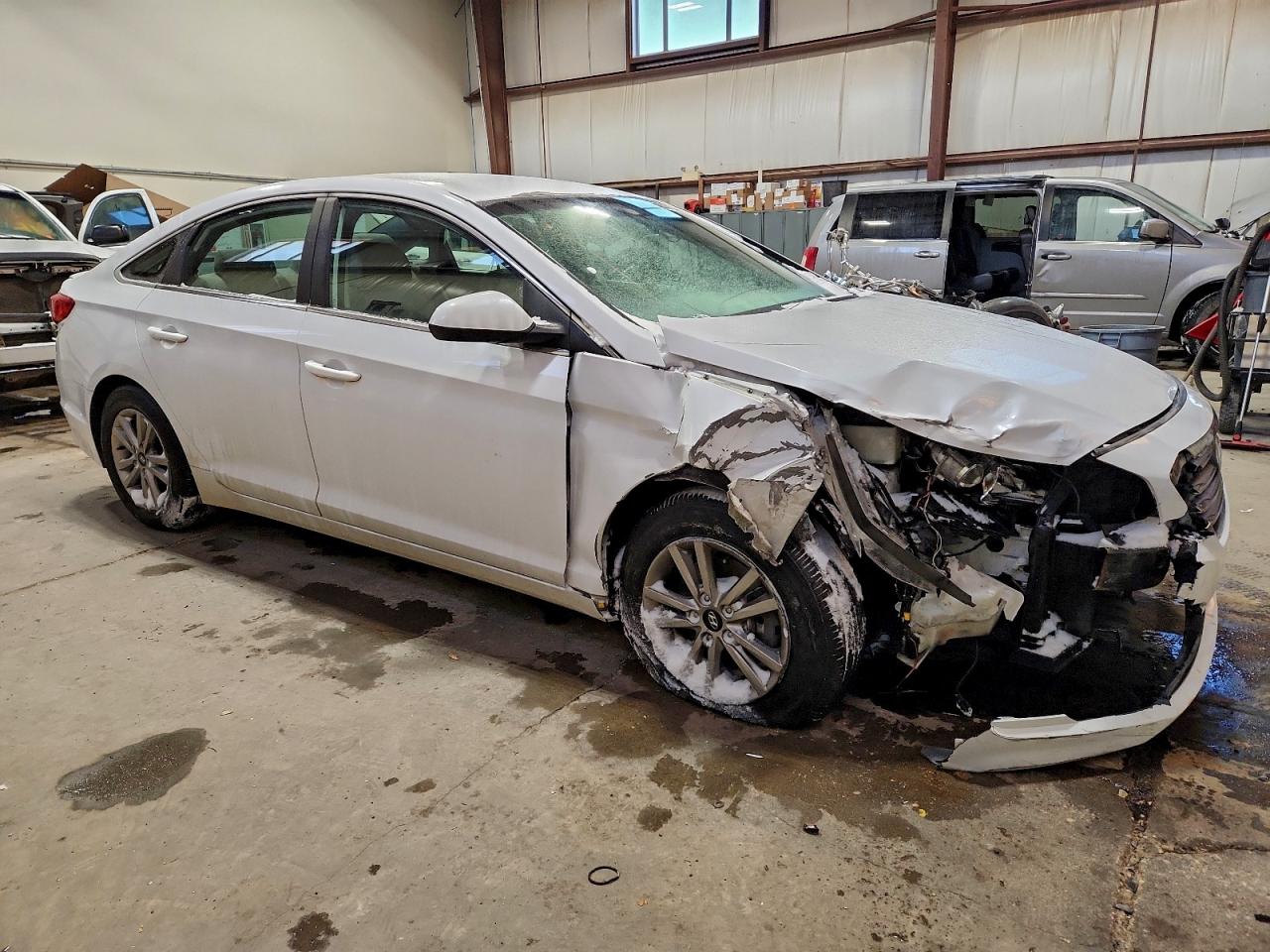 2015 HYUNDAI SONATA SE photo 4