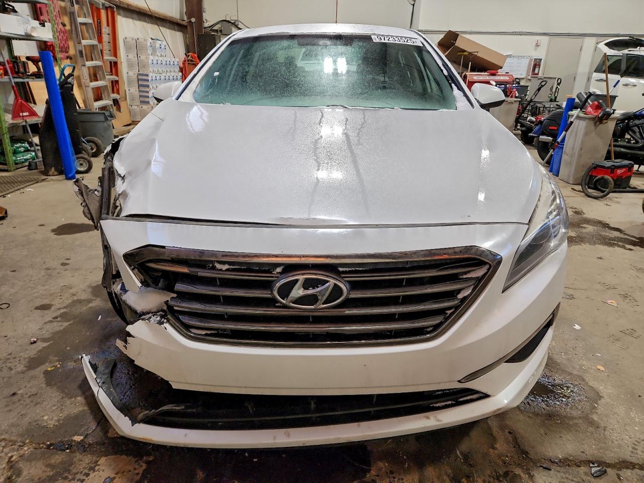 2015 HYUNDAI SONATA SE photo 5
