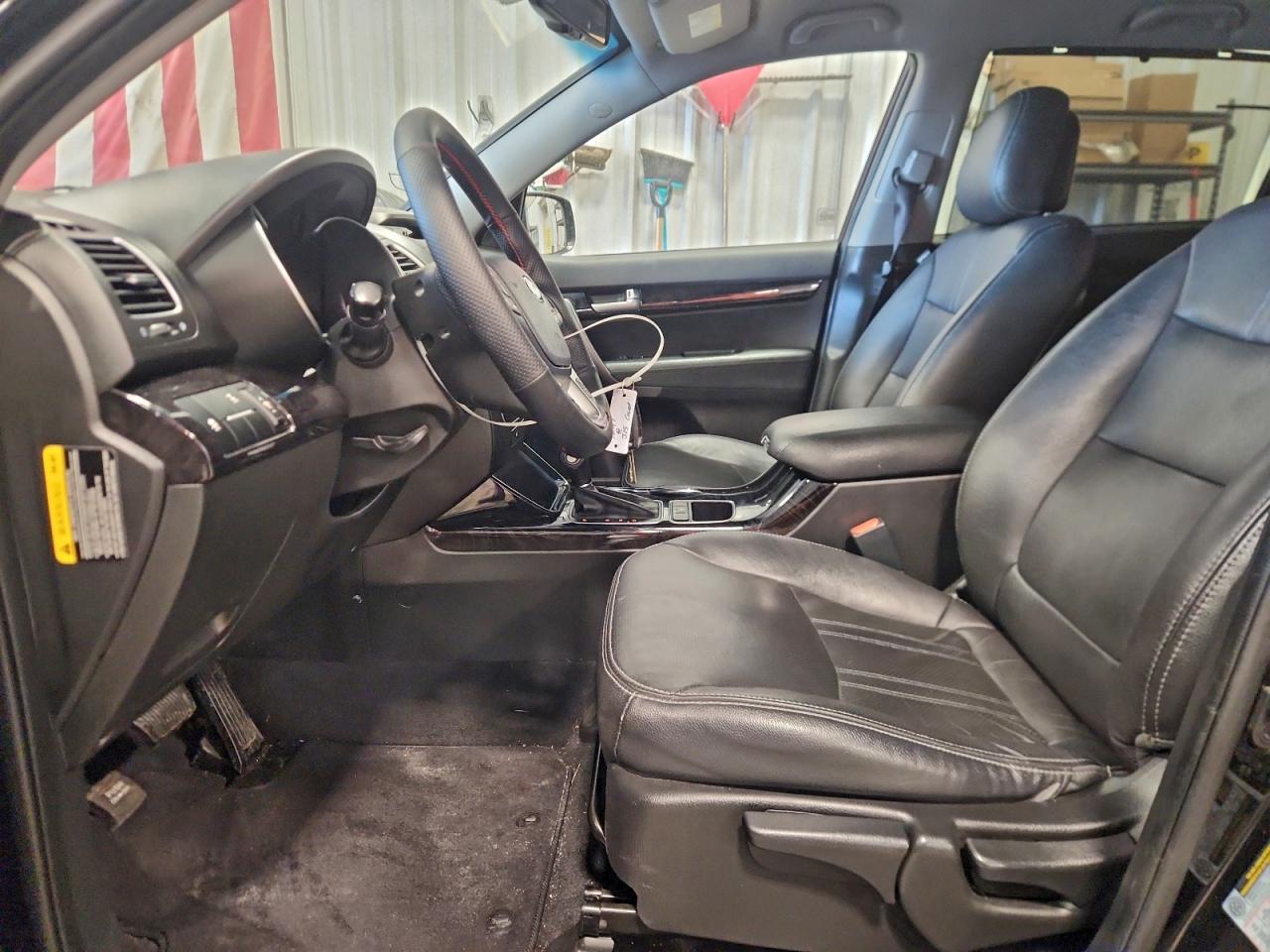 2015 KIA SORENTO LX photo 7