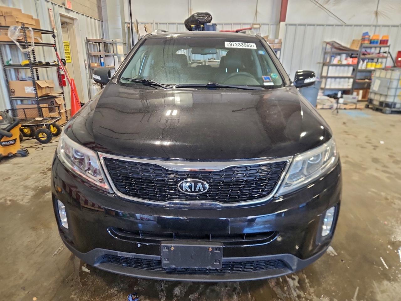 2015 KIA SORENTO LX photo 5