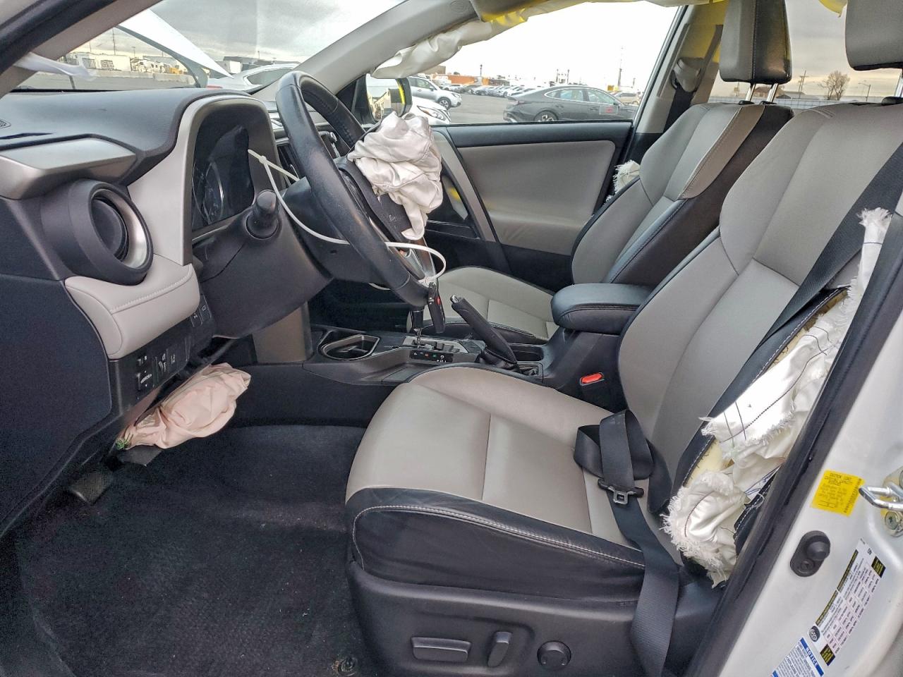 2017 TOYOTA RAV4 LIMITED photo 7