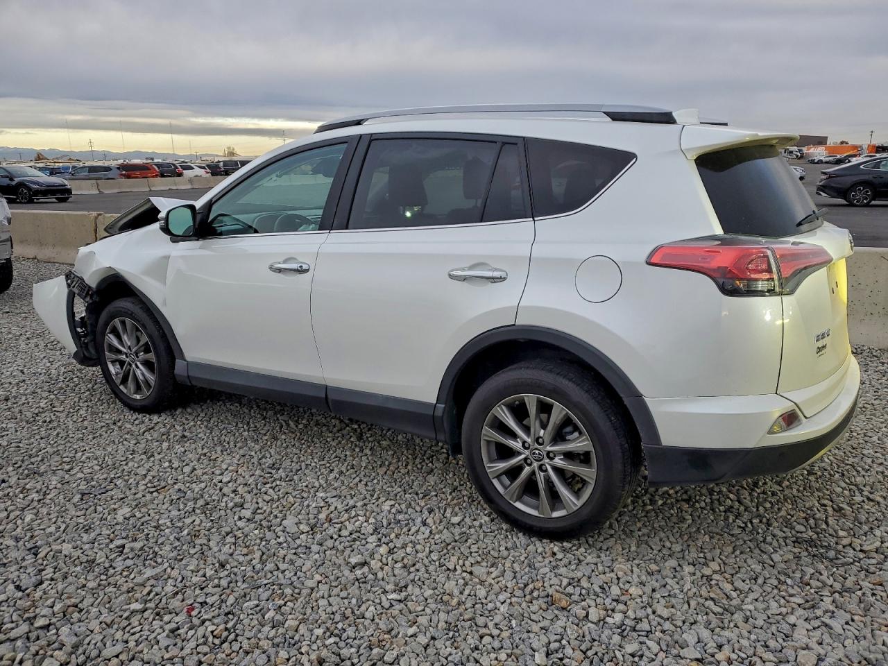 2017 TOYOTA RAV4 LIMITED photo 2