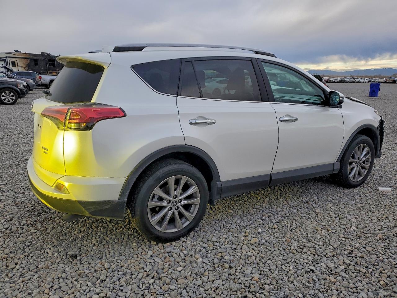 2017 TOYOTA RAV4 LIMITED photo 3