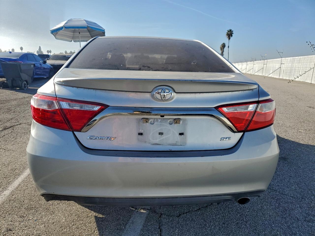 2017 TOYOTA CAMRY LE photo 11