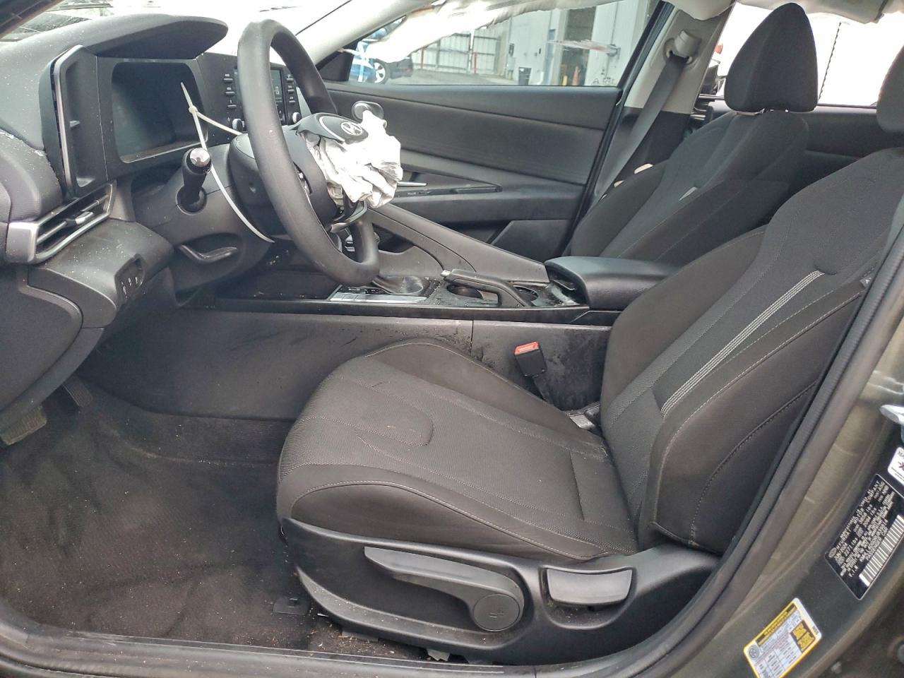 2024 HYUNDAI ELANTRA SE photo 25