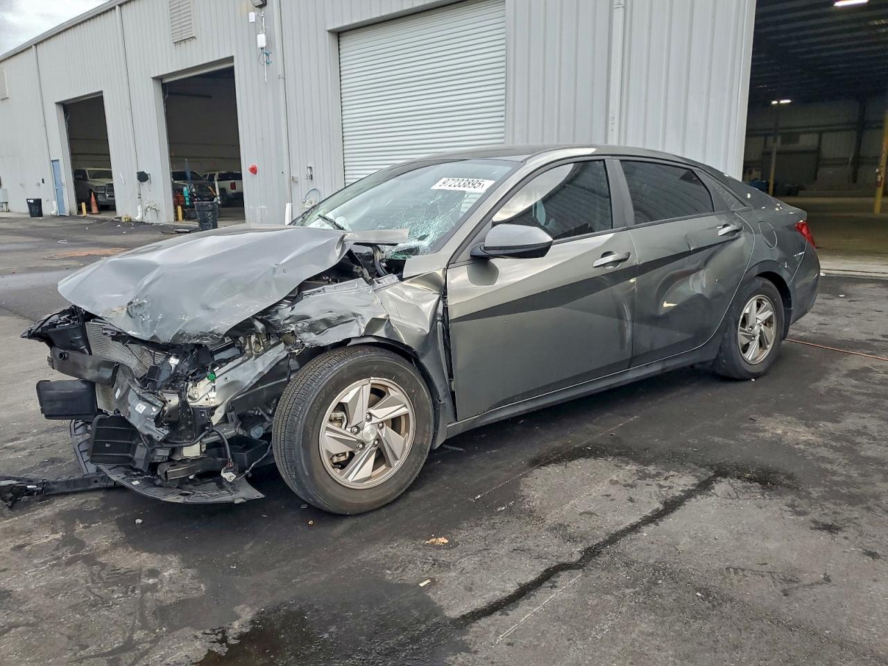 2024 HYUNDAI ELANTRA