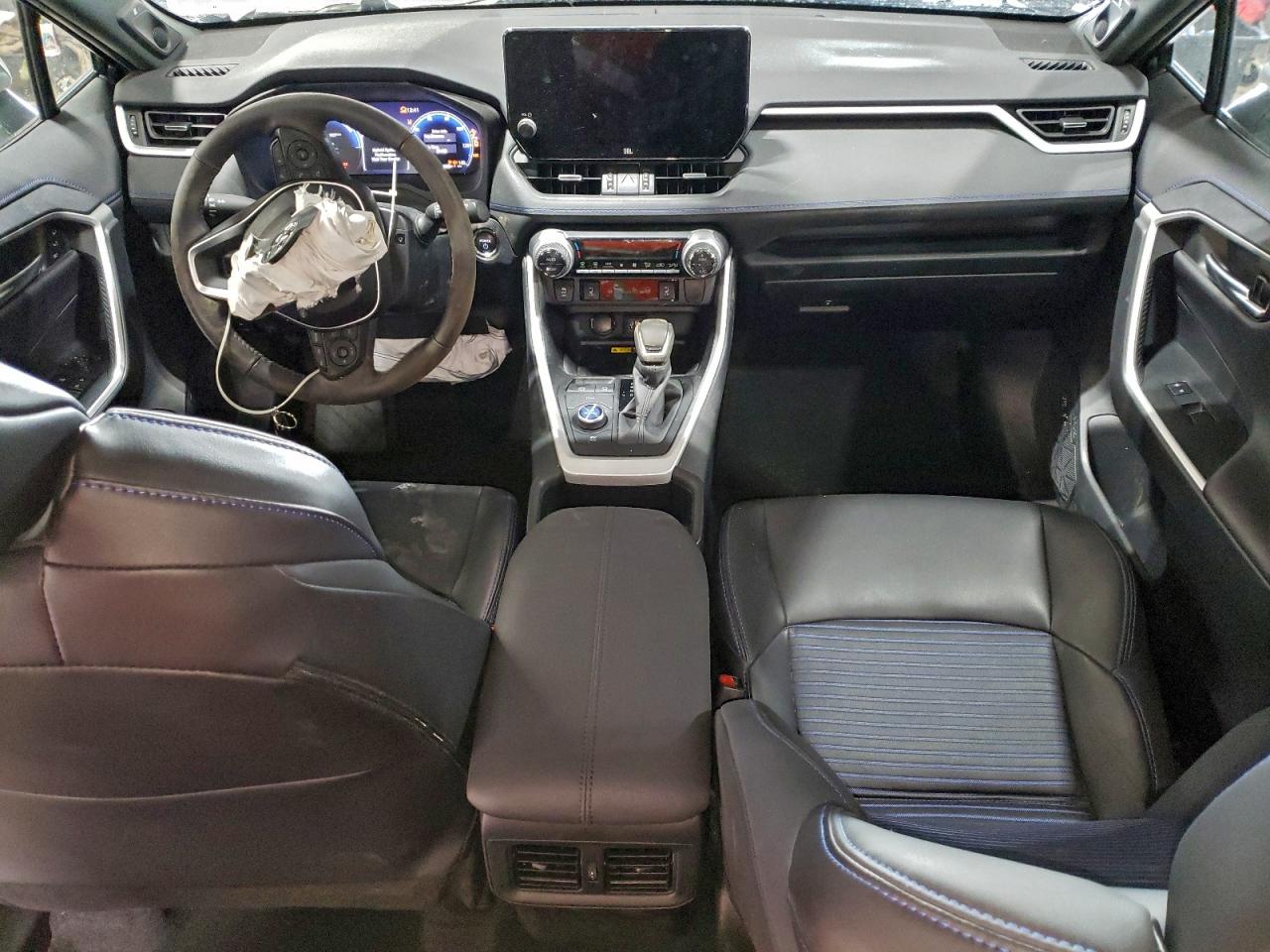 2024 TOYOTA RAV4 XSE photo 8