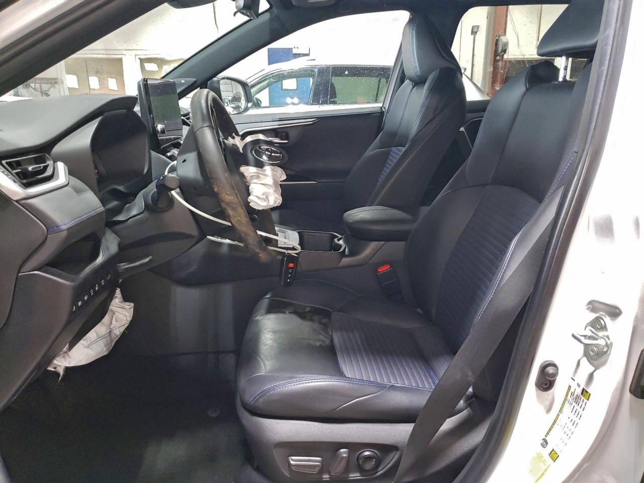 2024 TOYOTA RAV4 XSE photo 7
