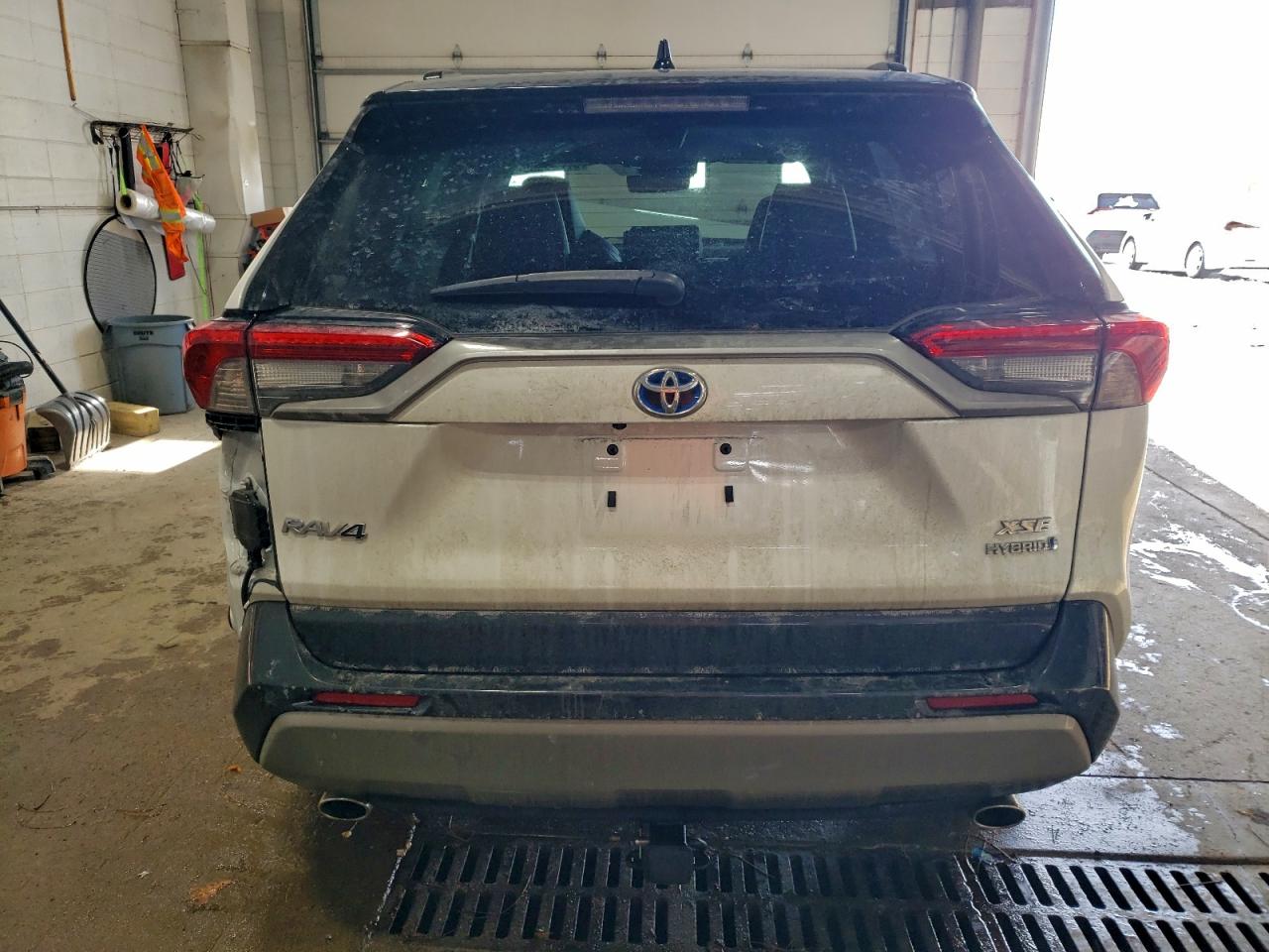 2024 TOYOTA RAV4 XSE photo 6