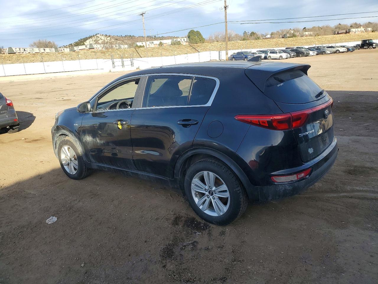 2017 KIA SPORTAGE LX photo 2