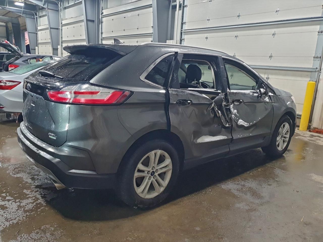 2019 FORD EDGE SEL photo 3