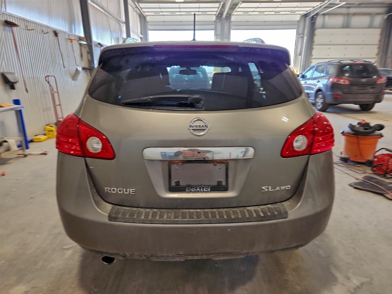 2013 NISSAN ROGUE S photo 11