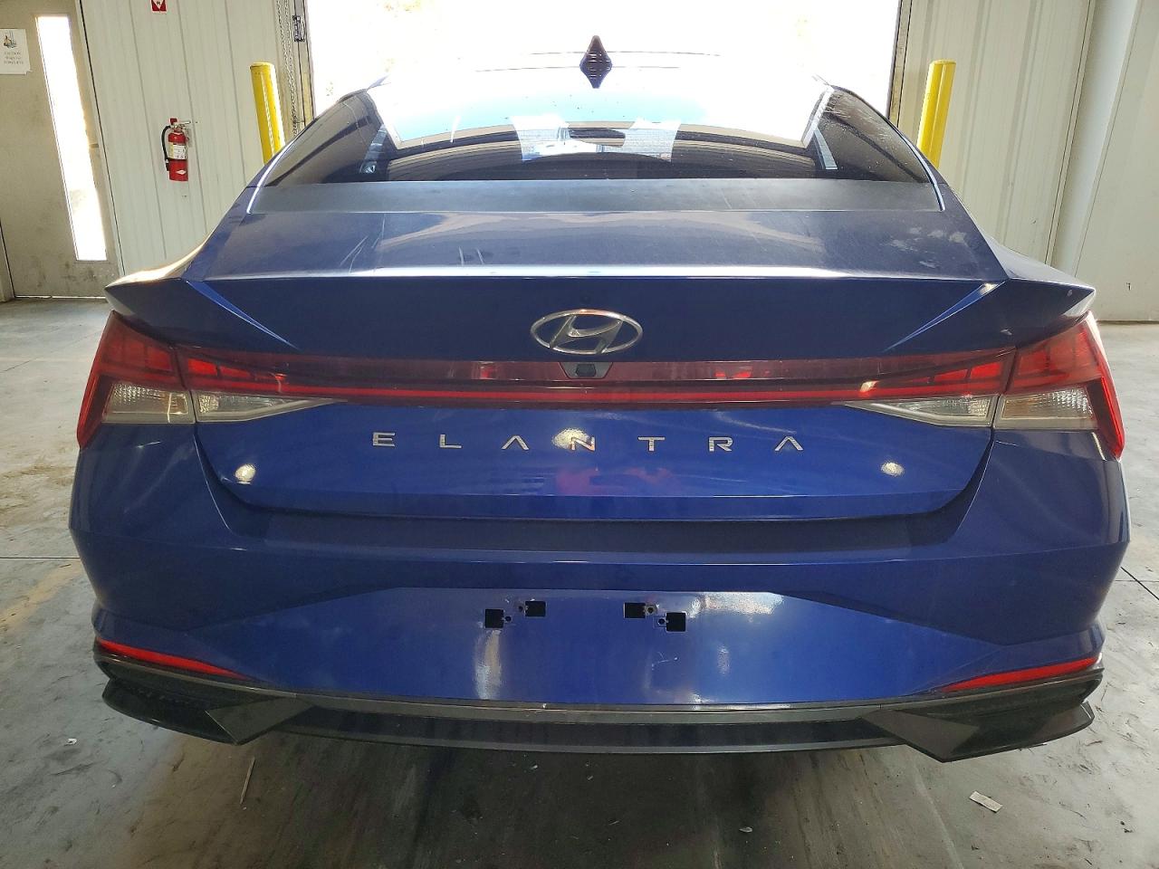 2021 HYUNDAI ELANTRA SEL photo 6