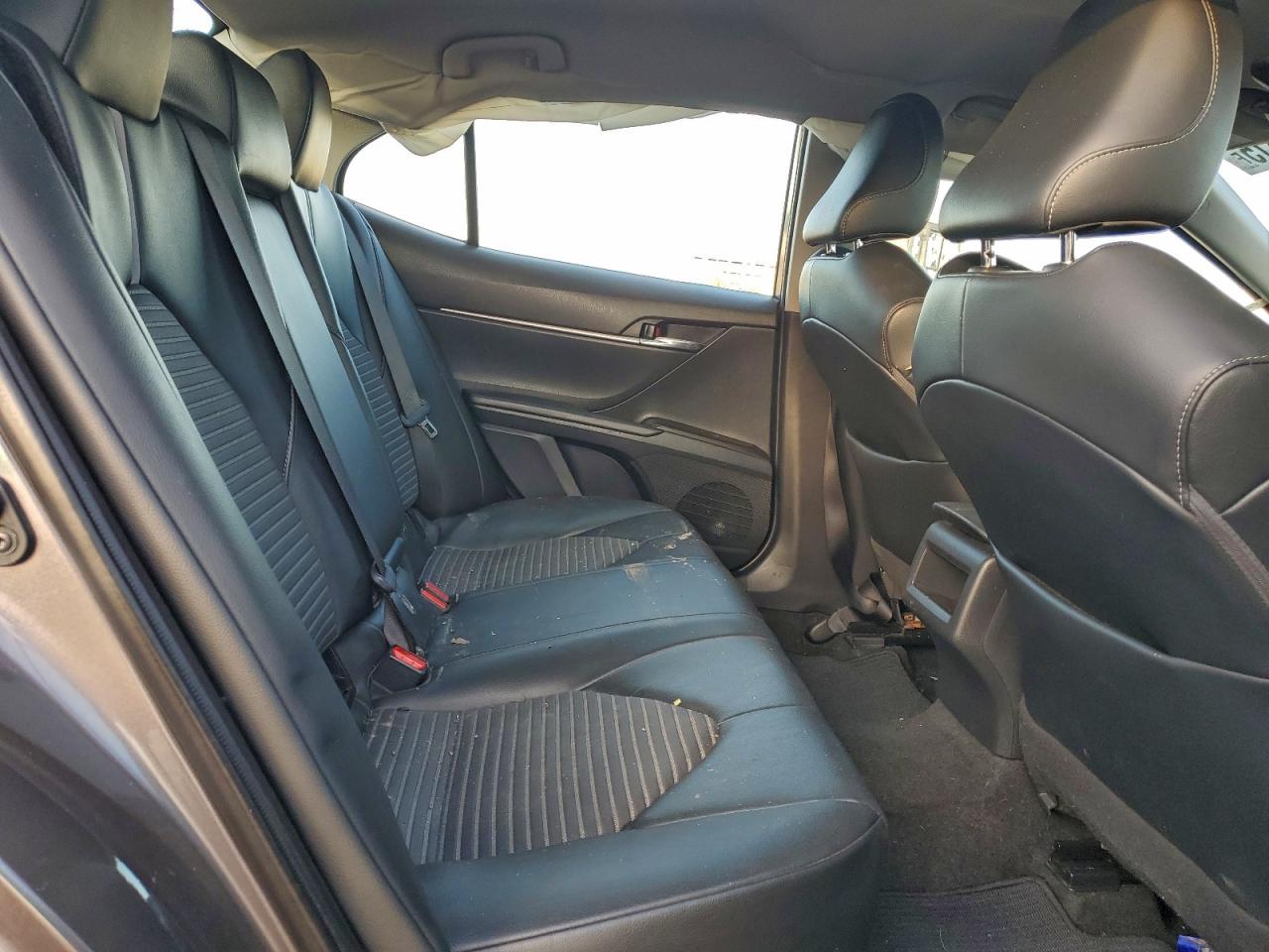 2021 TOYOTA CAMRY SE photo 10