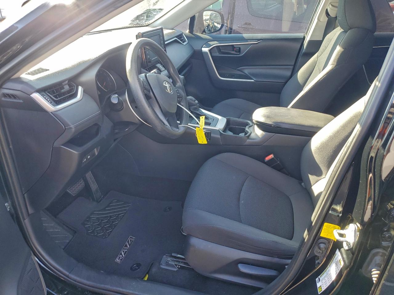 2019 TOYOTA RAV4 LE photo 13