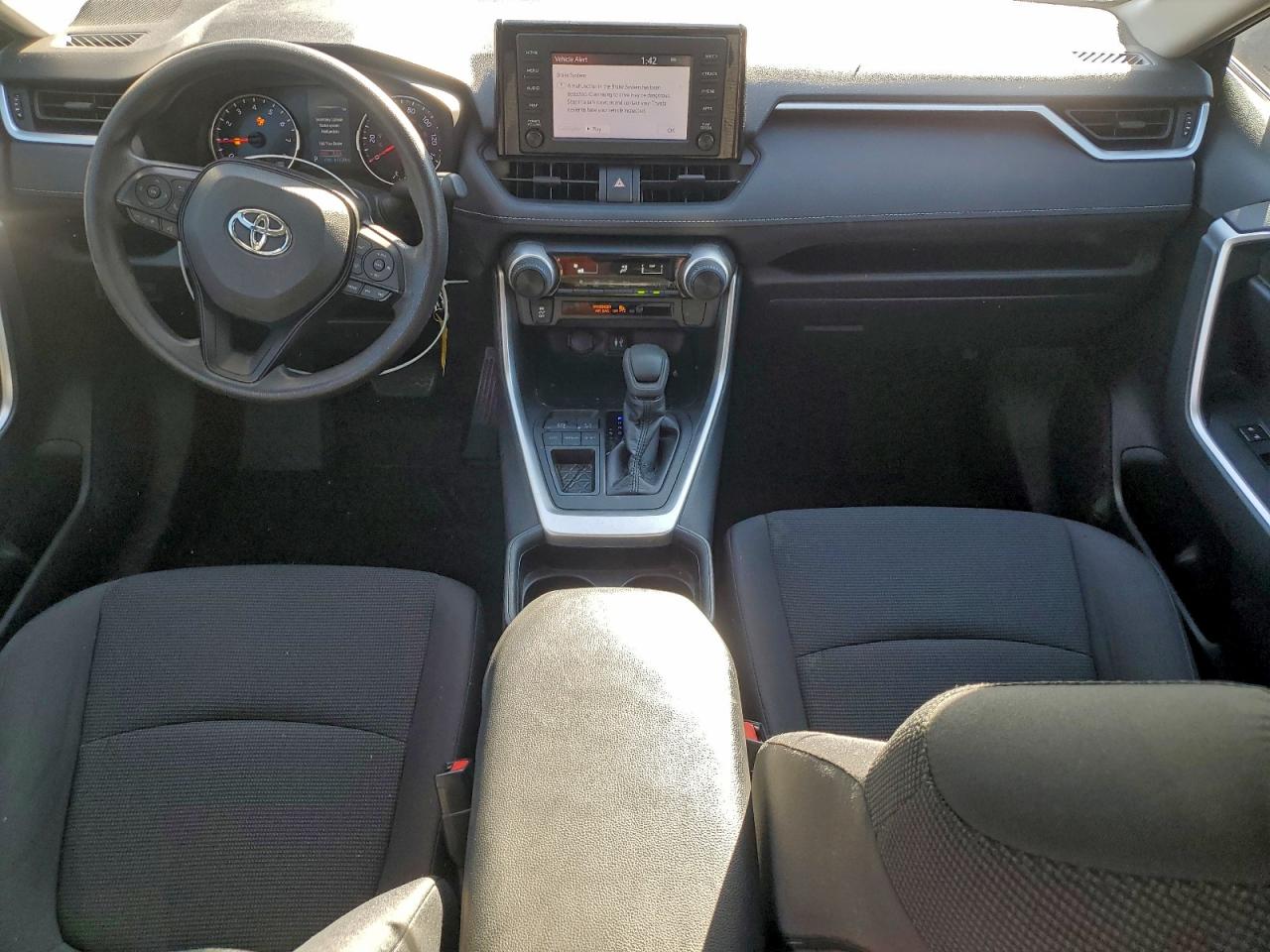 2019 TOYOTA RAV4 LE photo 15