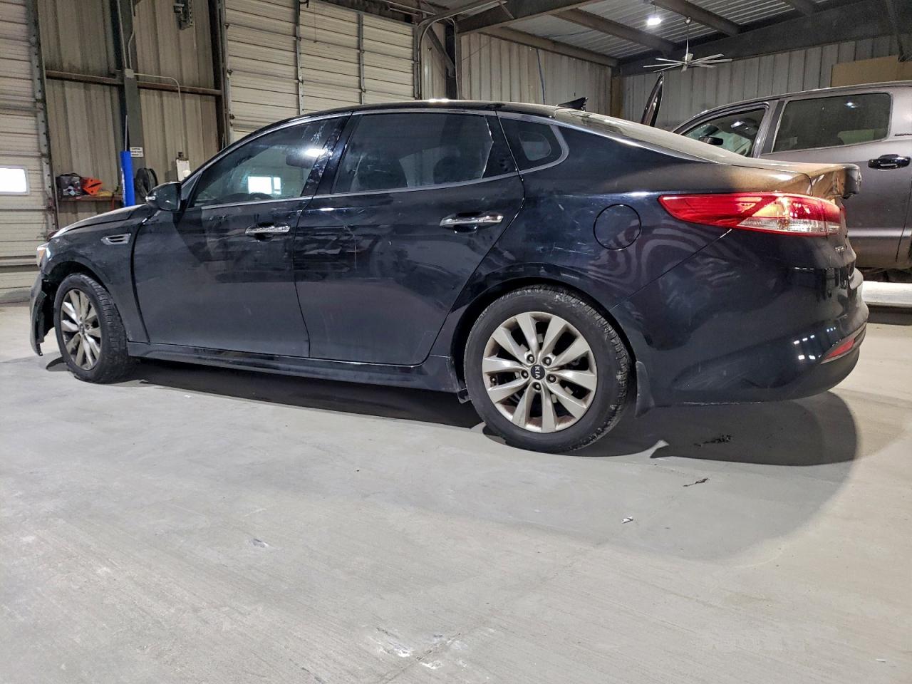 2018 KIA OPTIMA EX photo 4