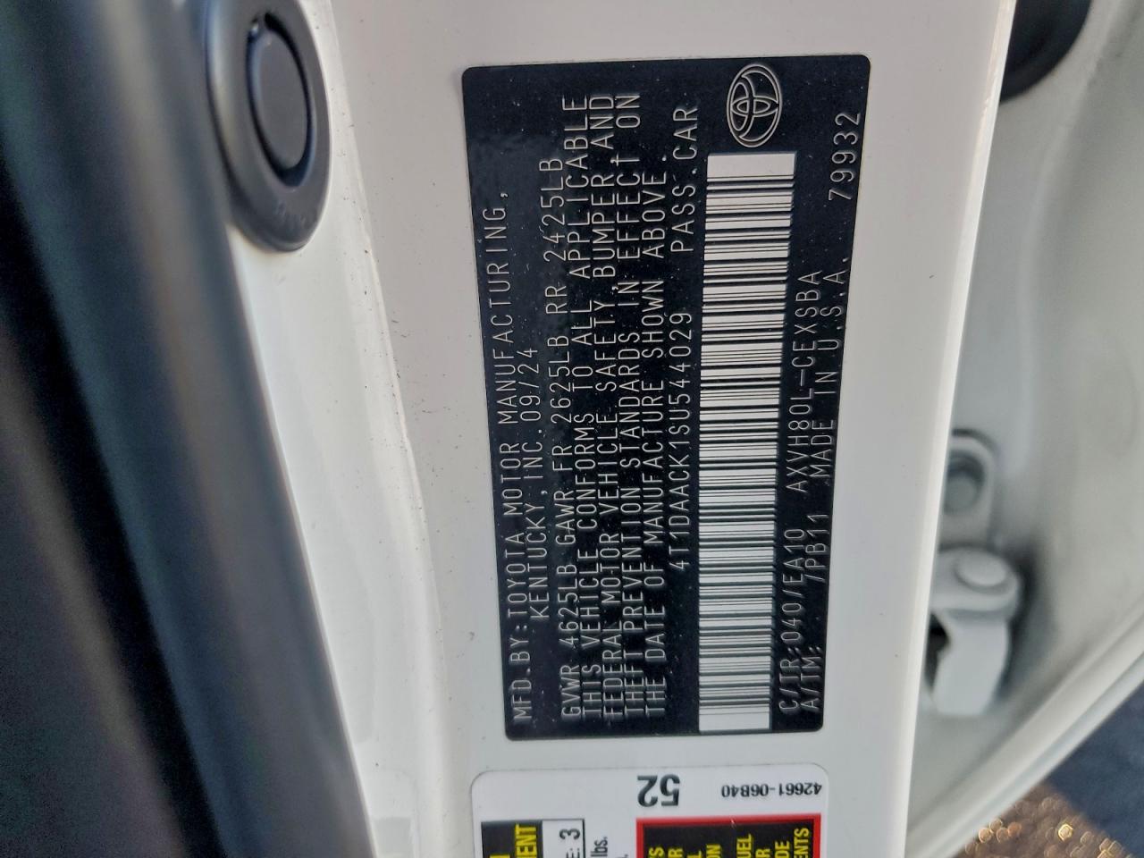 2025 TOYOTA CAMRY XSE photo 34