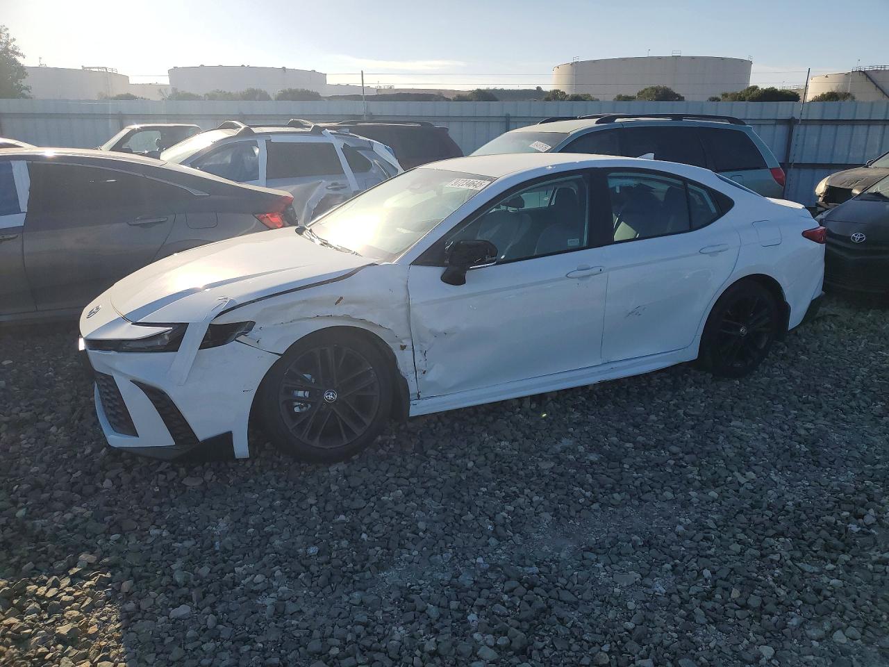 2025 TOYOTA CAMRY
