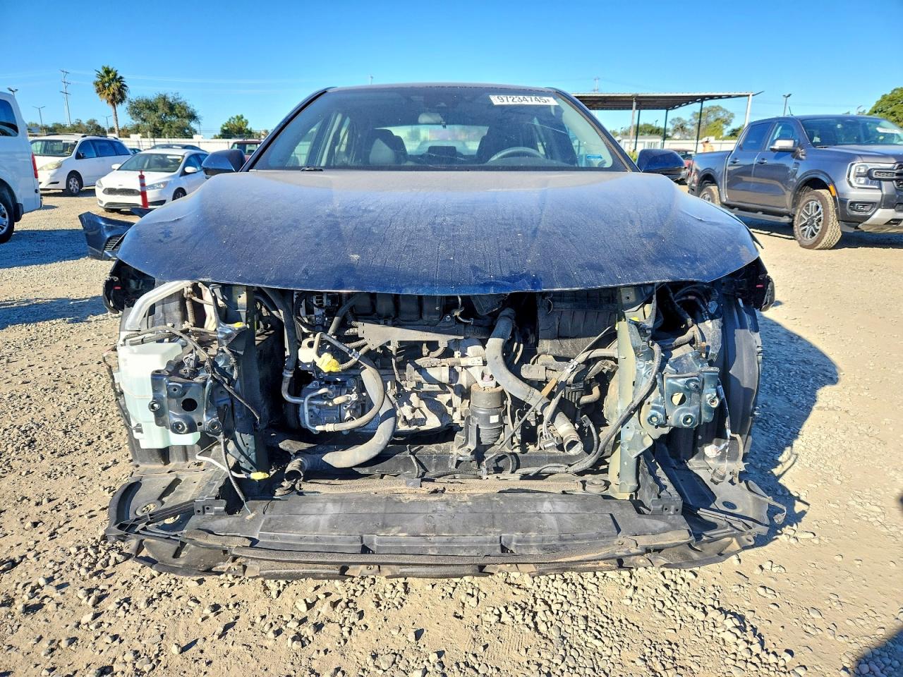 2020 TOYOTA CAMRY SE photo 5