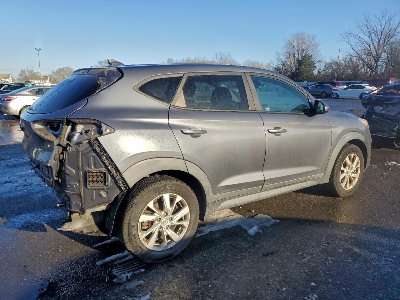 2019 HYUNDAI TUCSON SE photo 3