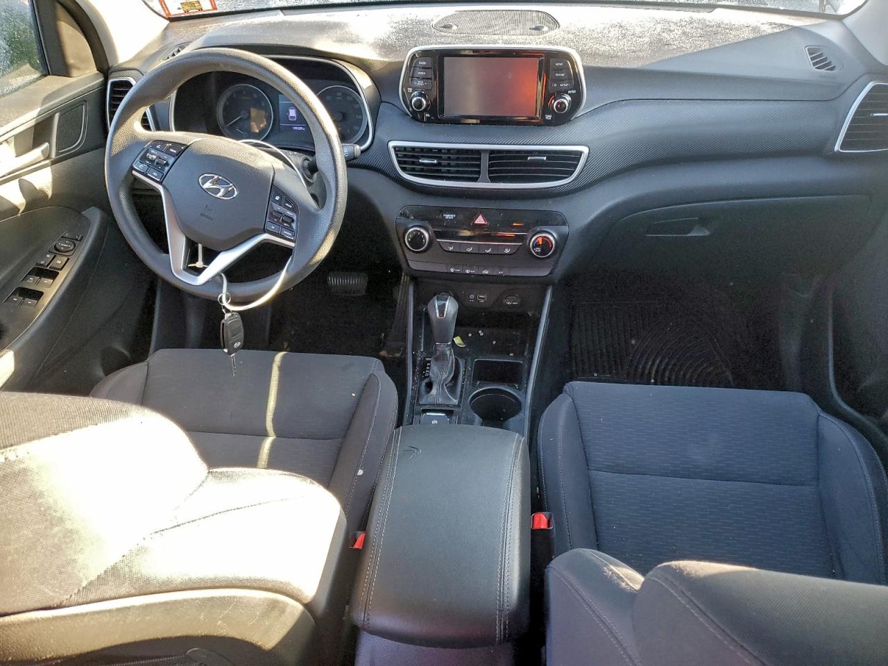 2019 HYUNDAI TUCSON SE photo 8