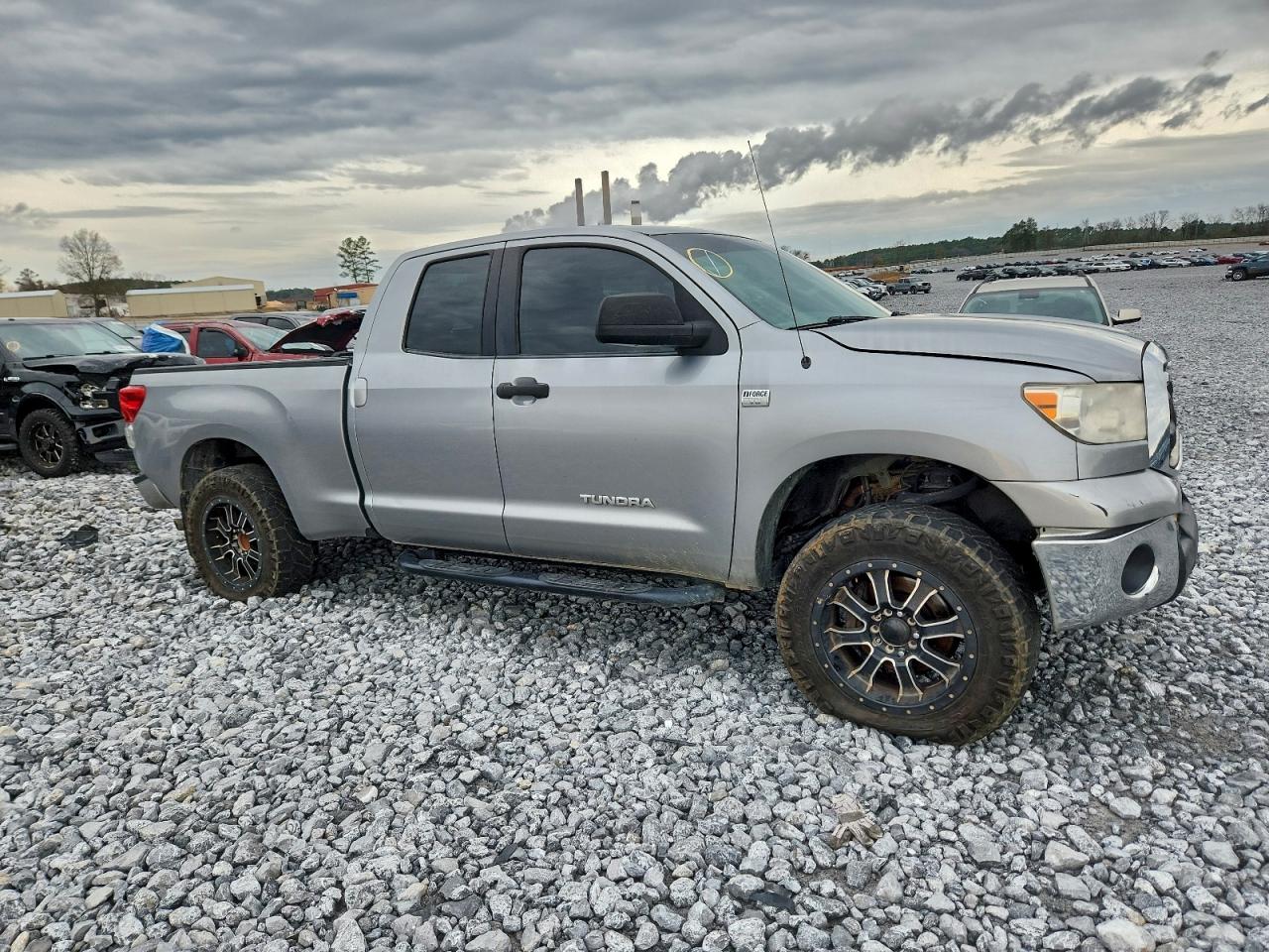 2010 TOYOTA TUNDRA DOUBLE CAB SR5 photo 10