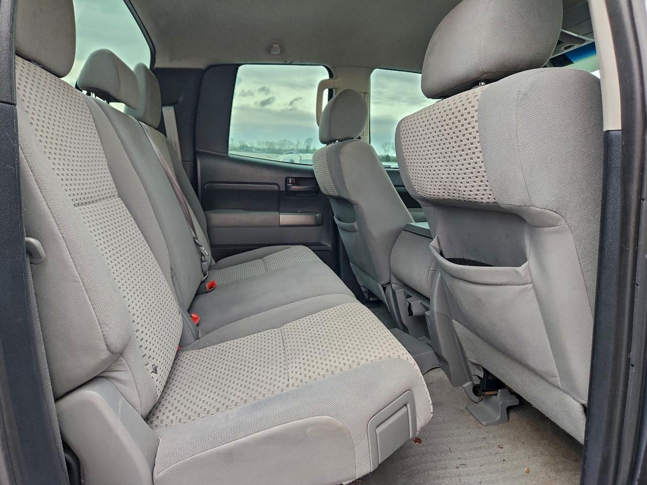 2010 TOYOTA TUNDRA DOUBLE CAB SR5 photo 28