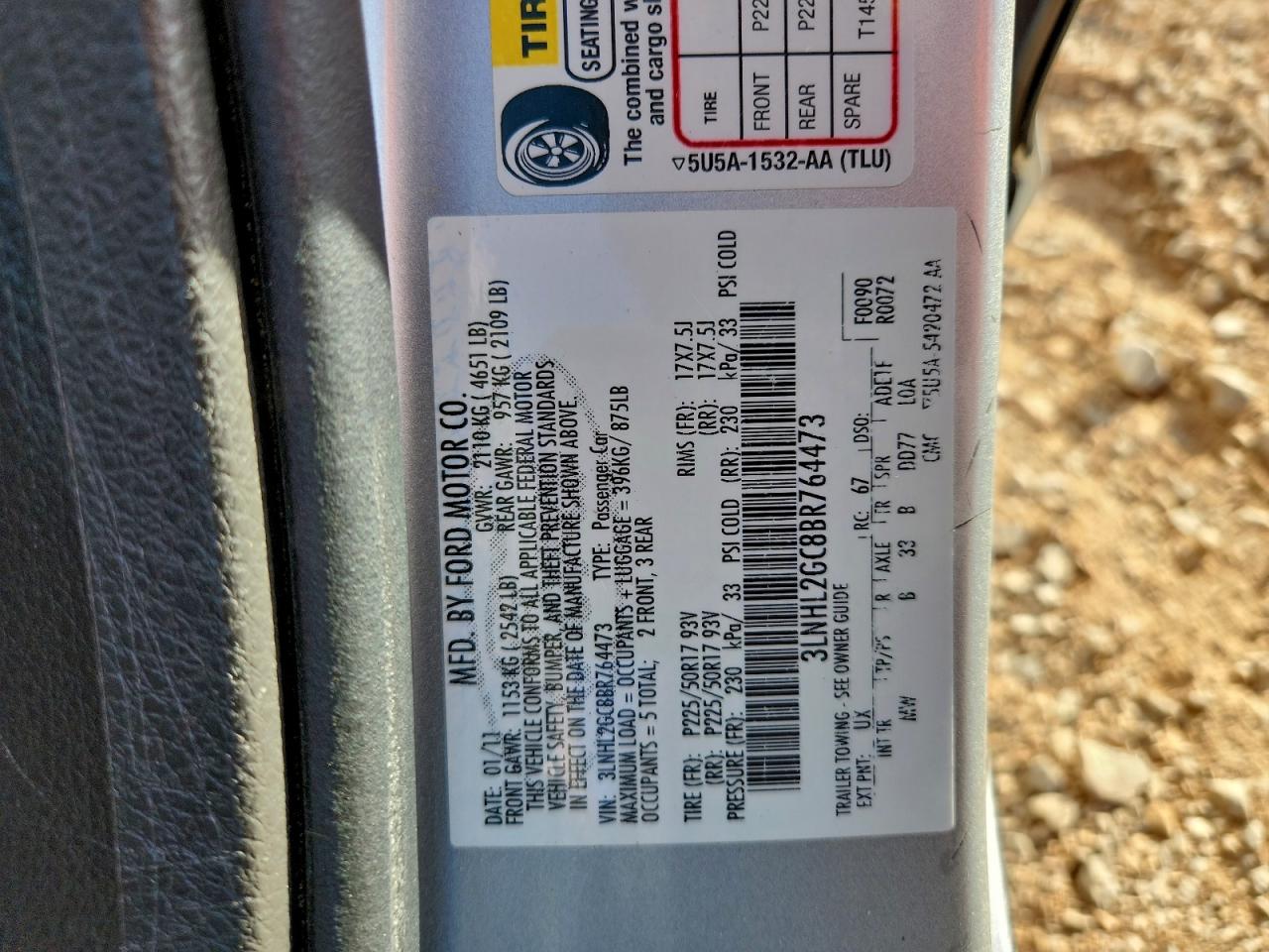 2011 LINCOLN MKZ photo 12