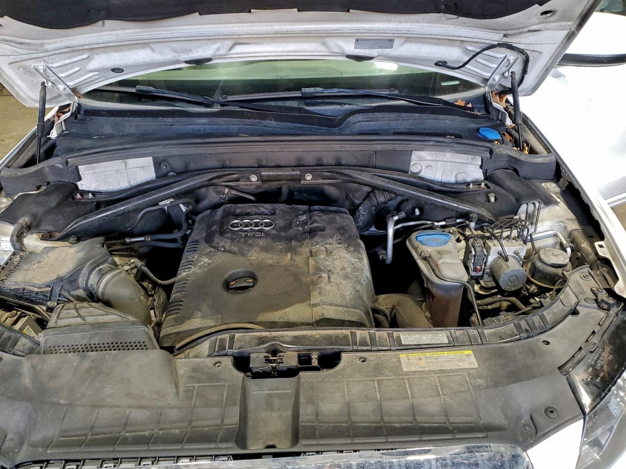 2012 AUDI Q5 PREMIUM PLUS photo 12