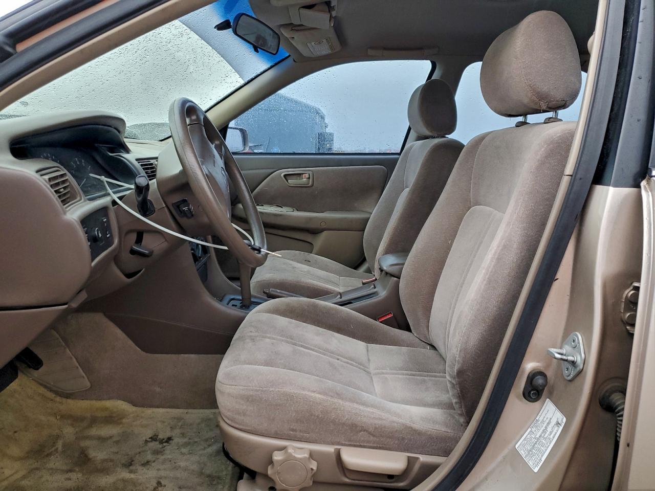 1999 TOYOTA CAMRY CE photo 19