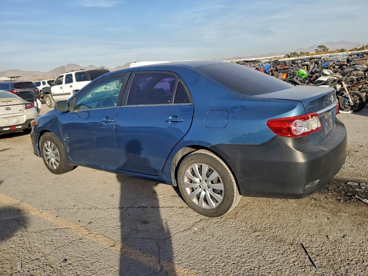 2013 TOYOTA COROLLA BASE photo 2