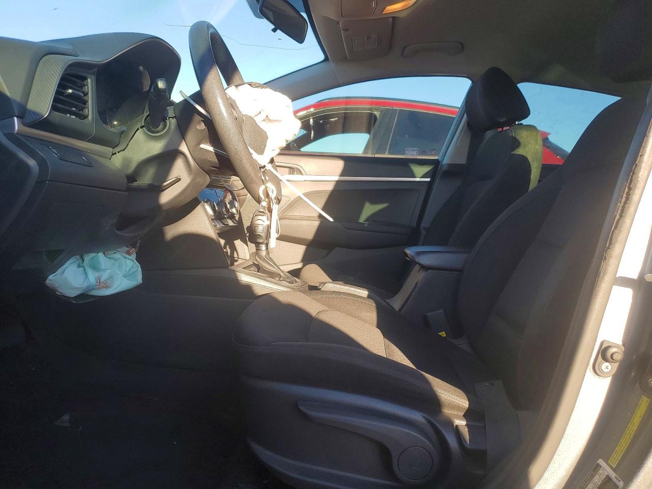 2019 HYUNDAI ELANTRA SE photo 7