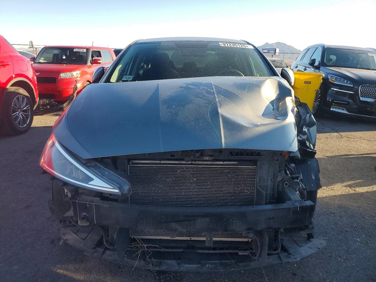 2019 HYUNDAI ELANTRA SE photo 5