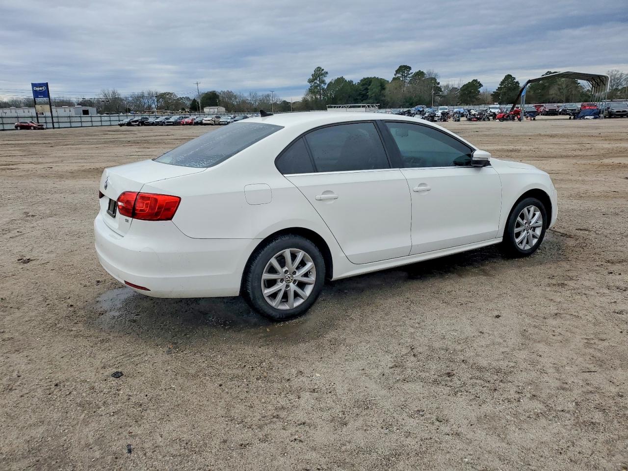 2014 VOLKSWAGEN JETTA SE photo 3