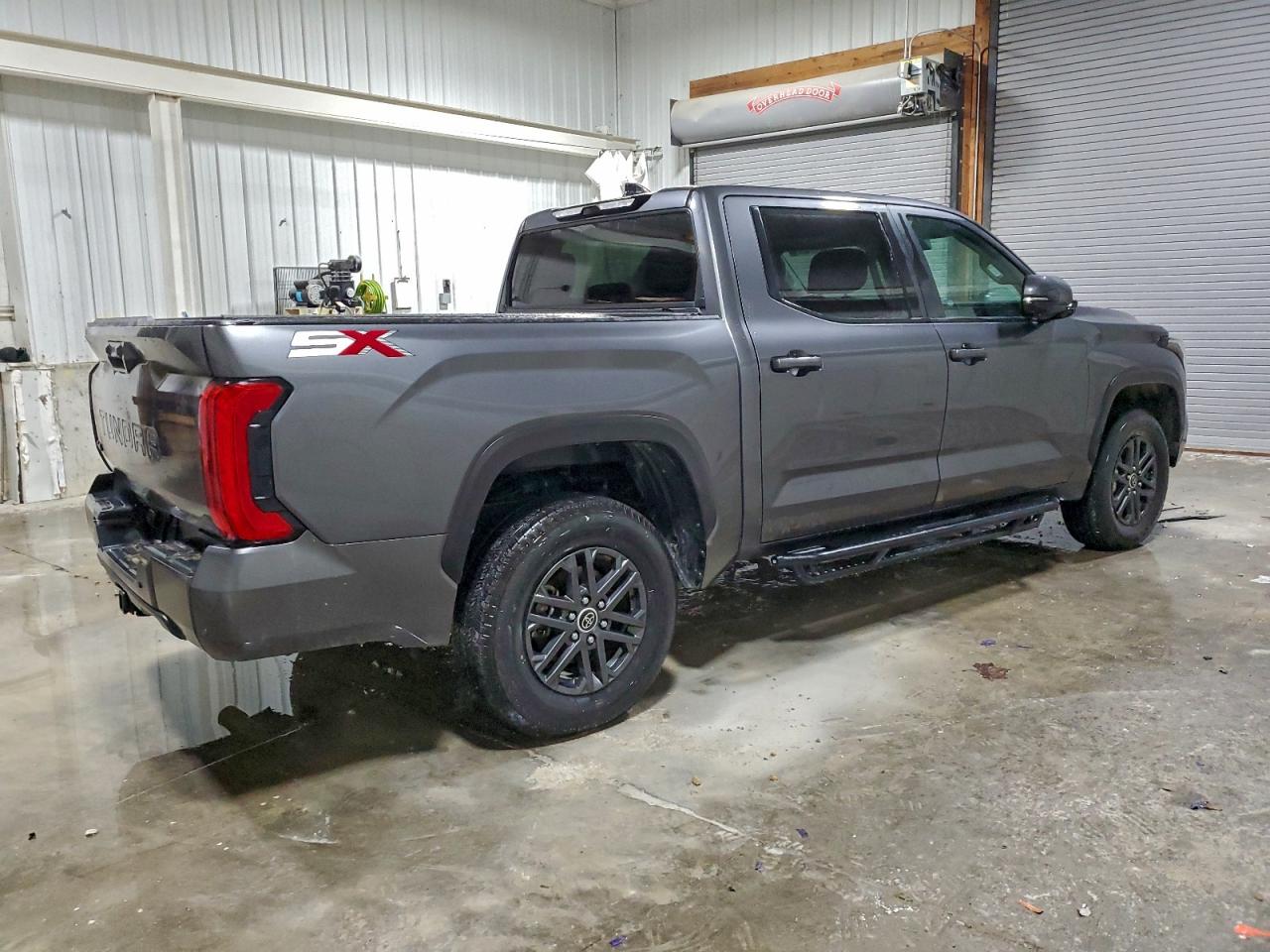 2024 TOYOTA TUNDRA CREWMAX SR photo 7