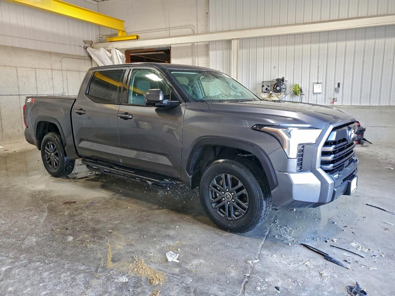 2024 TOYOTA TUNDRA CREWMAX SR photo 10