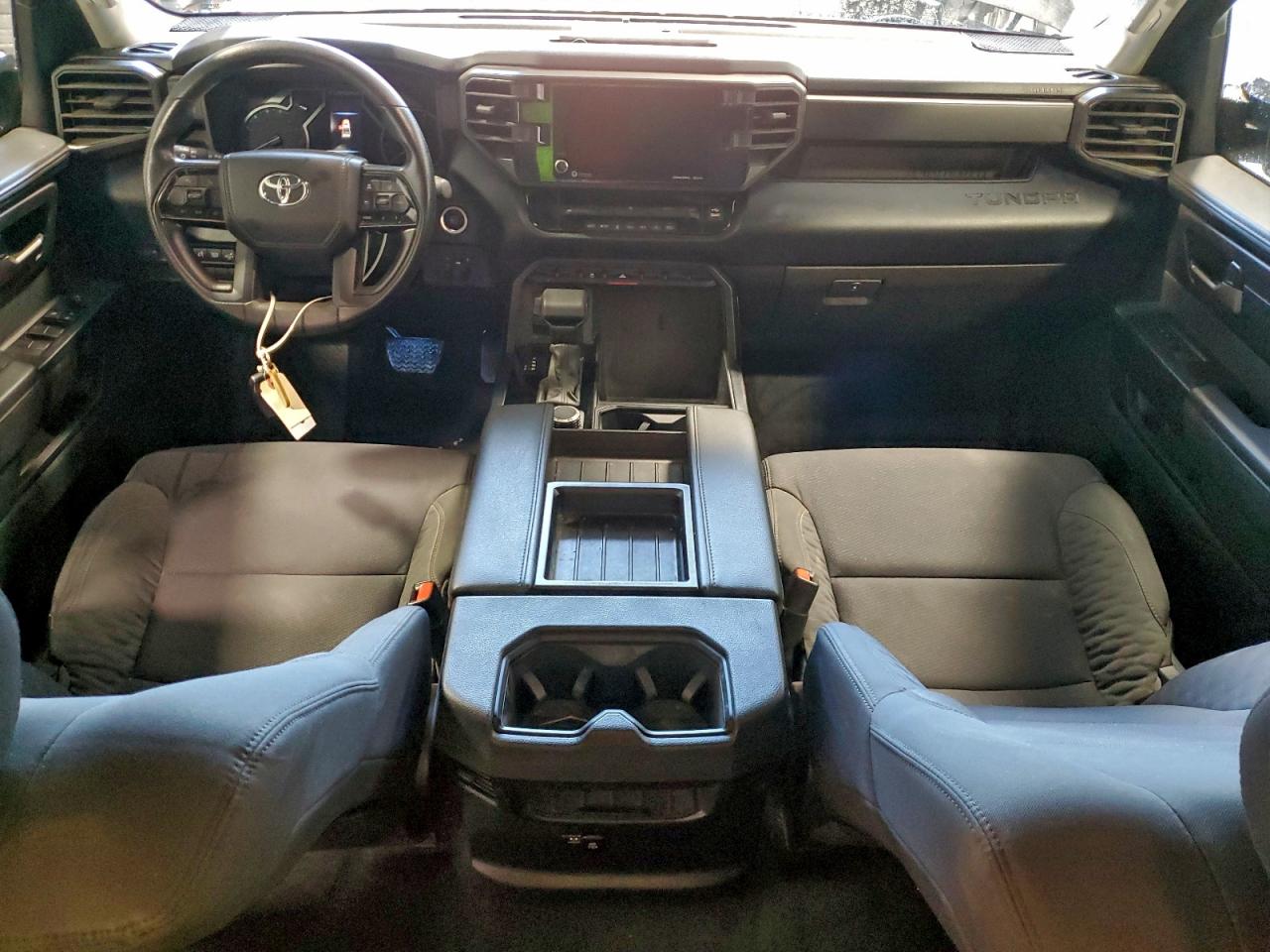 2024 TOYOTA TUNDRA CREWMAX SR photo 22