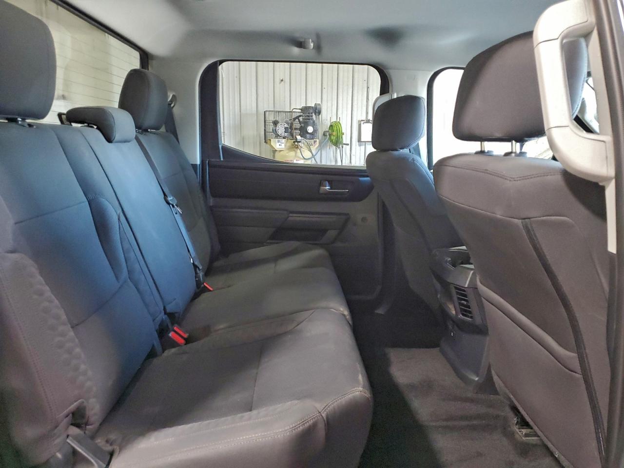 2024 TOYOTA TUNDRA CREWMAX SR photo 28