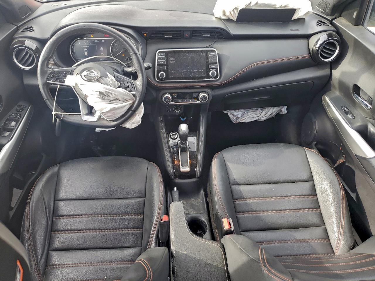 2020 NISSAN KICKS SR photo 15