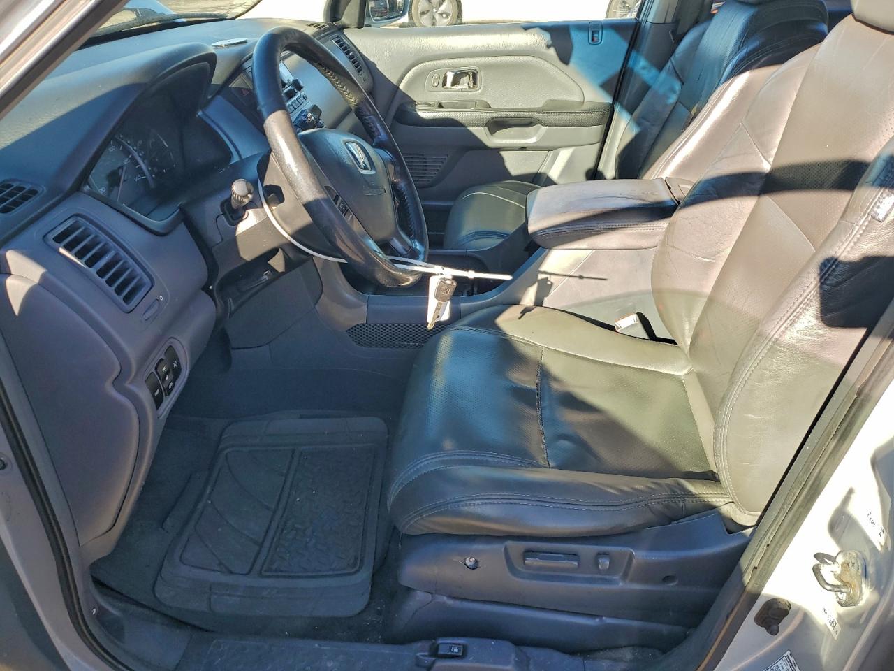 2003 HONDA PILOT photo 7