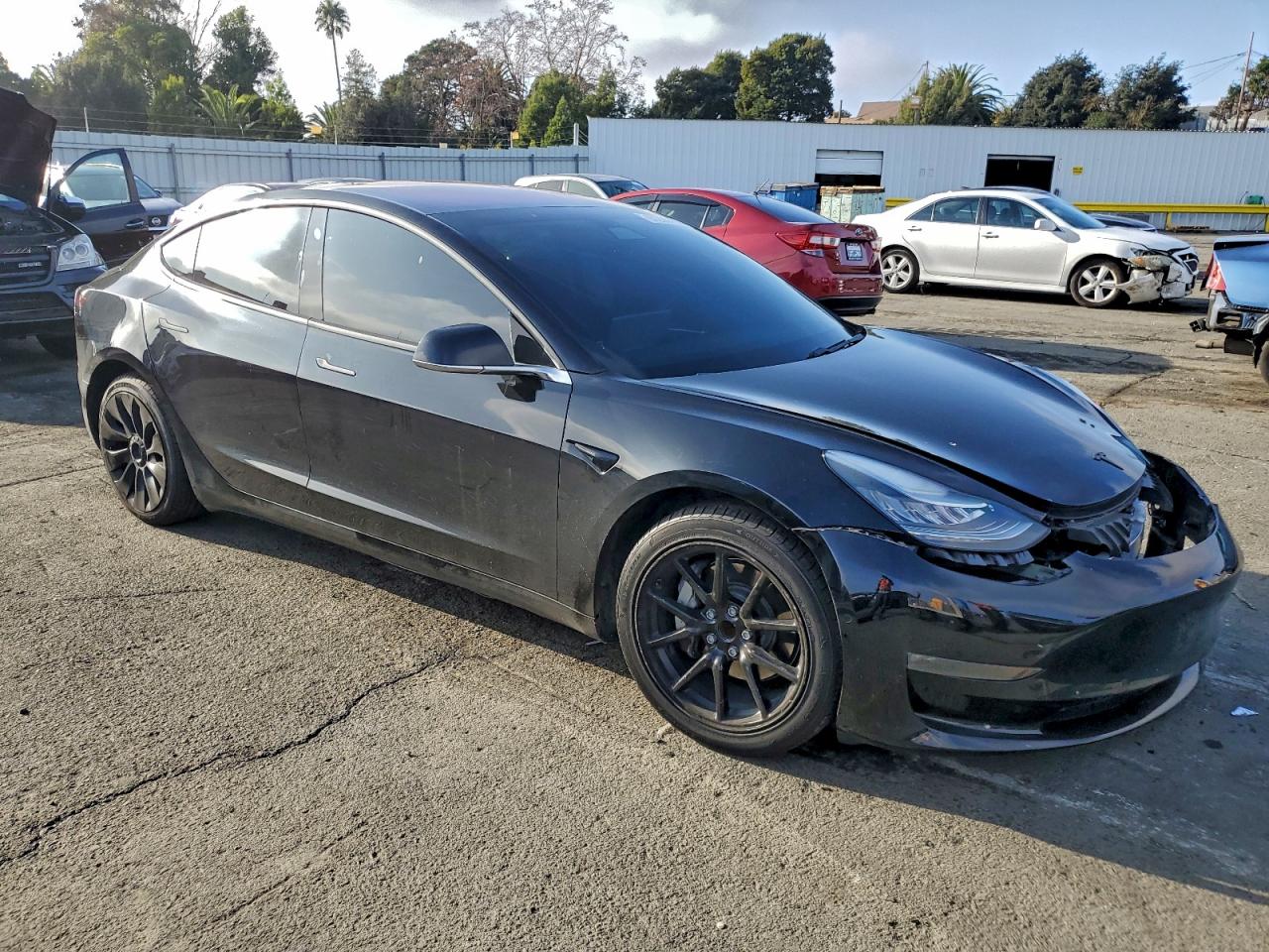 2018 TESLA MODEL 3 photo 4