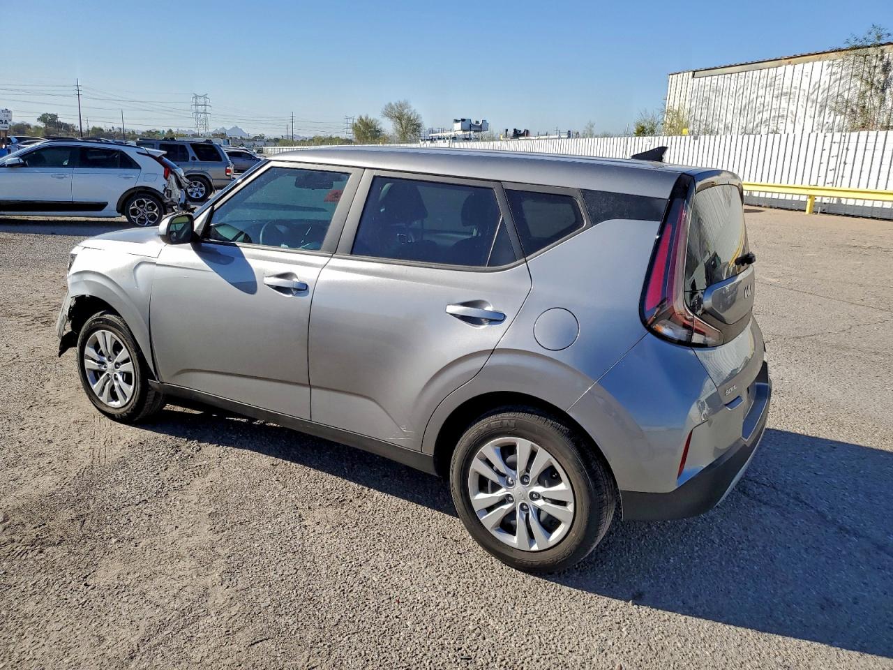 2024 KIA SOUL LX photo 3