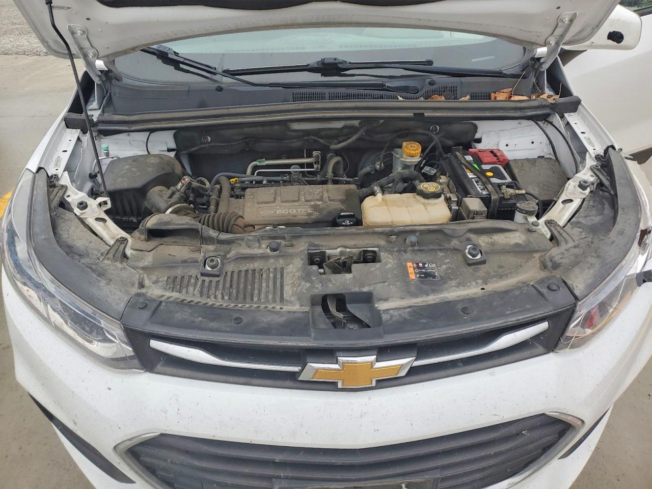 2018 CHEVROLET TRAX LS photo 12