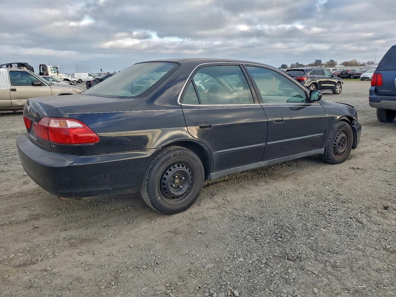1999 HONDA ACCORD LX photo 3