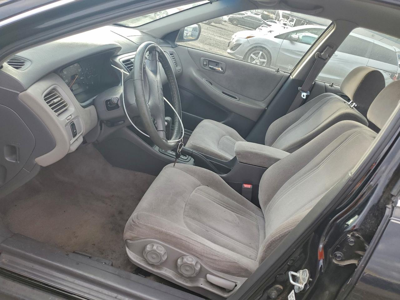 1999 HONDA ACCORD LX photo 7